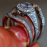 Luxury Female White Round AAA Zircon Ring Set