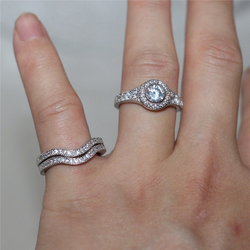 Luxury Female White Round AAA Zircon Ring Set