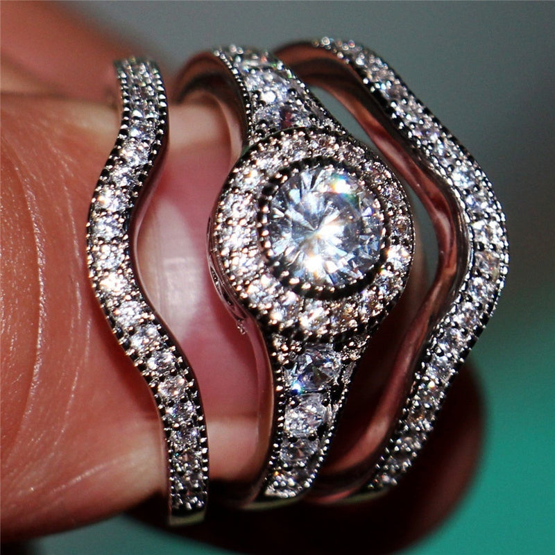 Luxury Female White Round AAA Zircon Ring Set