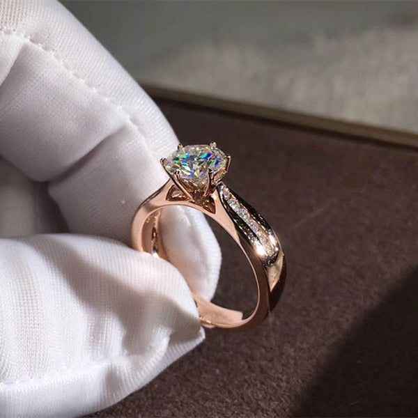 Luxury Ladies Crystal Solitaire Ring