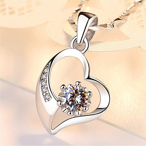 Luxury Female Round Crystal Pendant Necklace